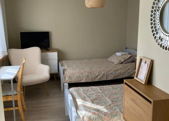 õhtu Põik 4 Center *